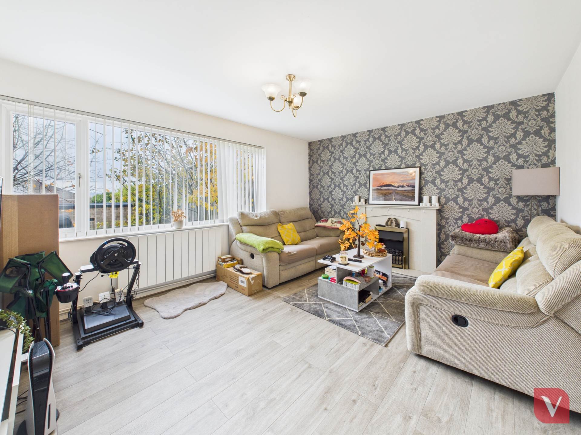 Petersfield Gardens, Luton, Image 2