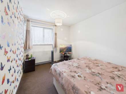 Petersfield Gardens, Luton, Image 6