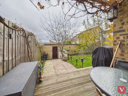 Petersfield Gardens, Luton, Image 8