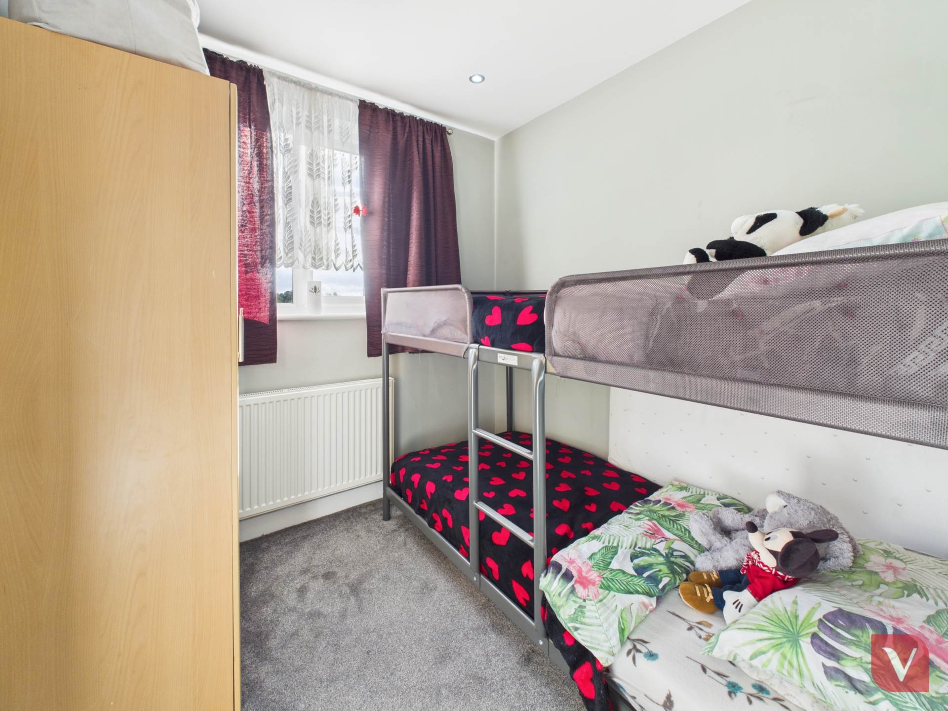 Crawley Green Road, Luton, Image 14