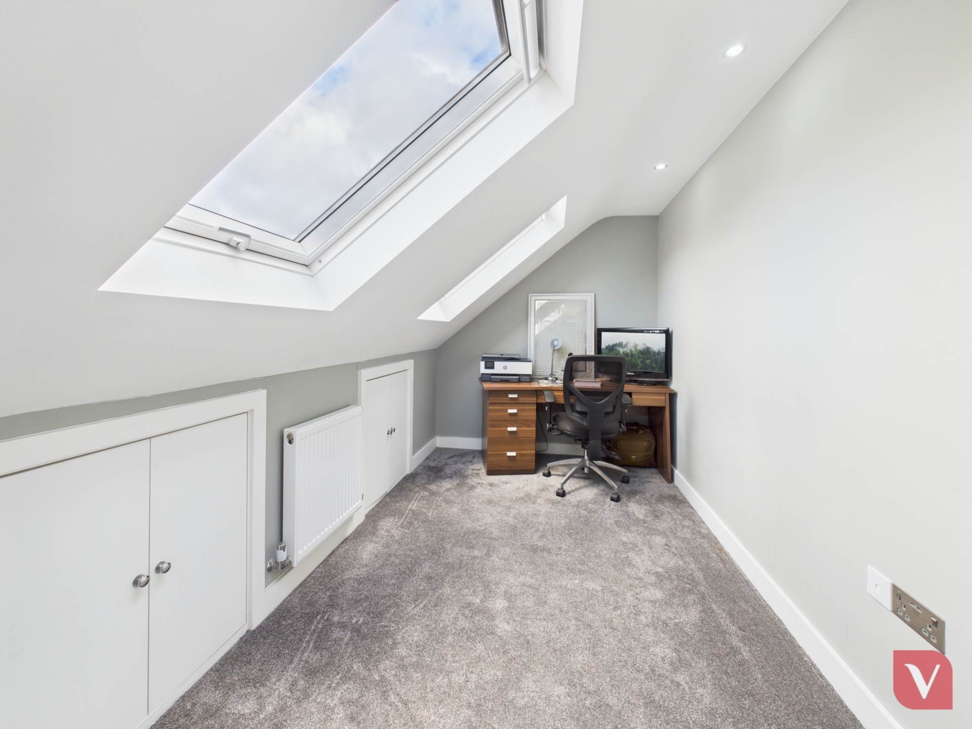 Crawley Green Road, Luton, Image 6