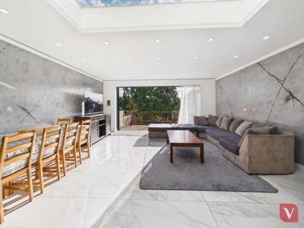 Crawley Green Road, Luton, Image 3