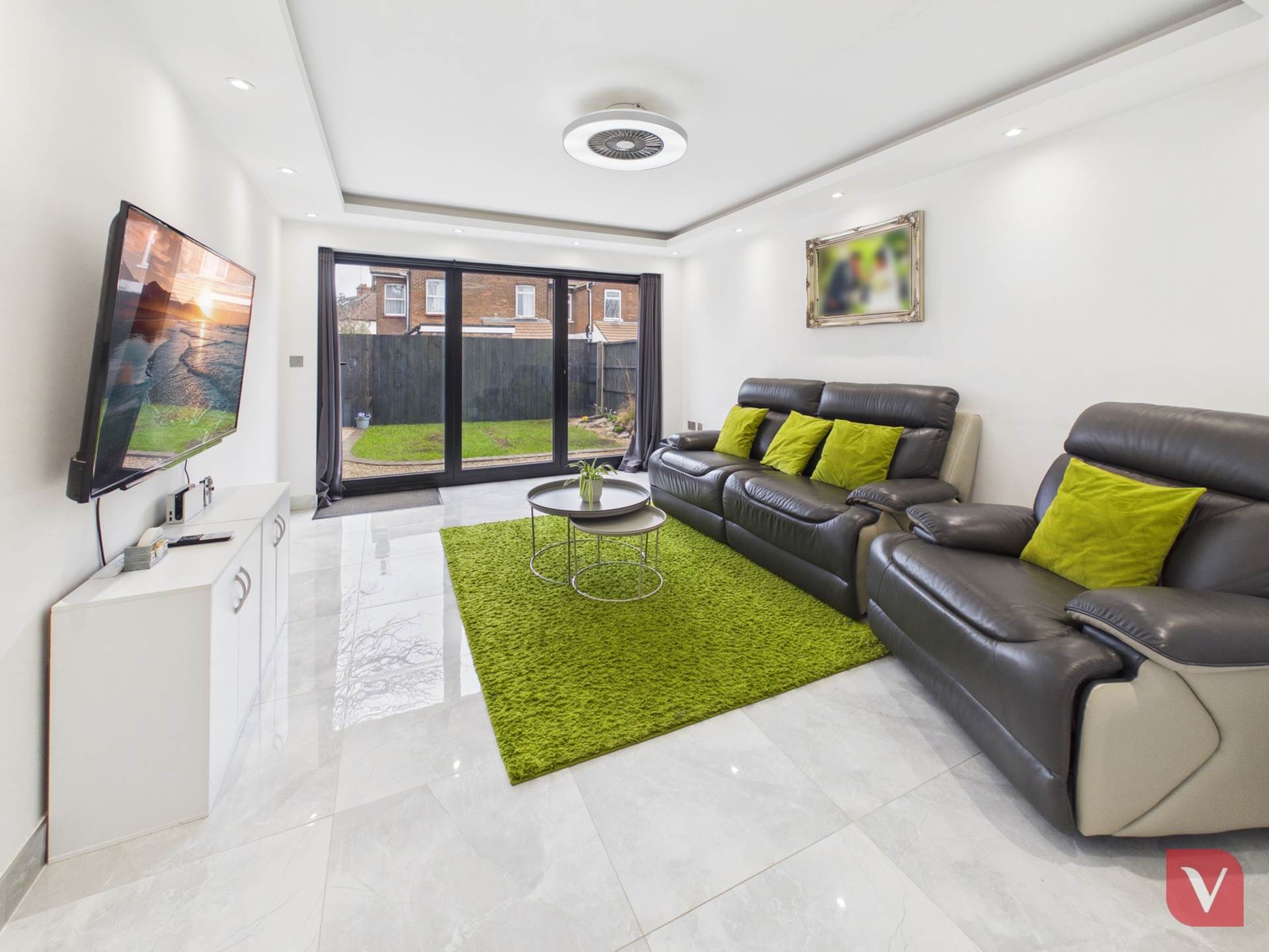 Compton Avenue, Luton, Image 2