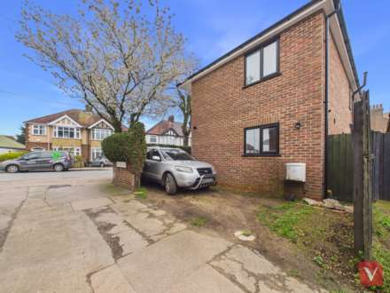 Compton Avenue, Luton, Image 13