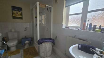 Darwin Close, Milton Keynes, Image 10