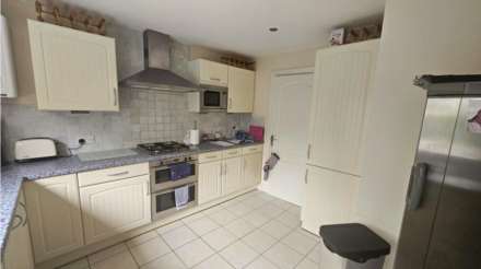 Darwin Close, Milton Keynes, Image 5