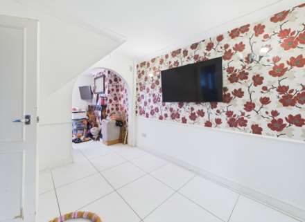 Ashwell Avenue, Luton, Image 2