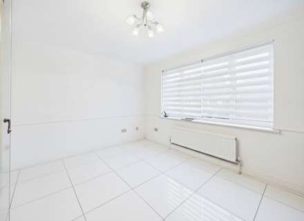 Ashwell Avenue, Luton, Image 3