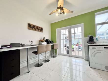 Houghton Road, Dunstable, Image 8