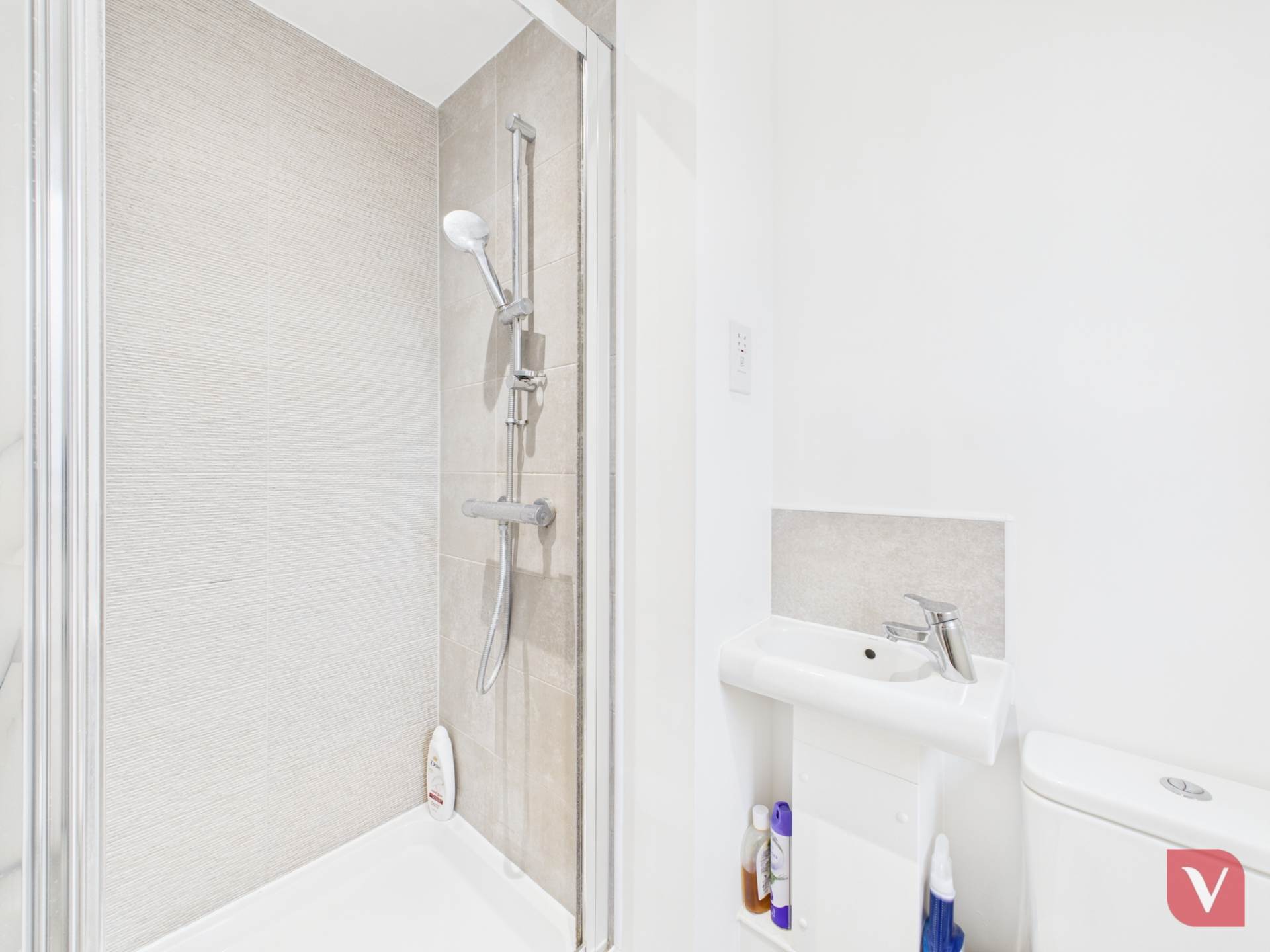 Guildford Avenue, Milton Keynes, Image 16