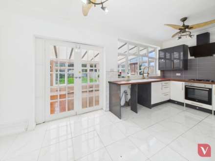 Houghton Road, Dunstable, Image 3