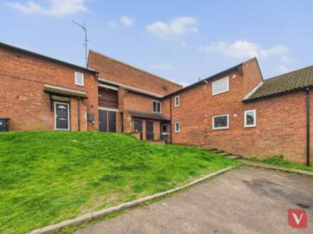 Plaiters Way, Dunstable, Image 18