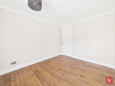 Plaiters Way, Dunstable, Image 9