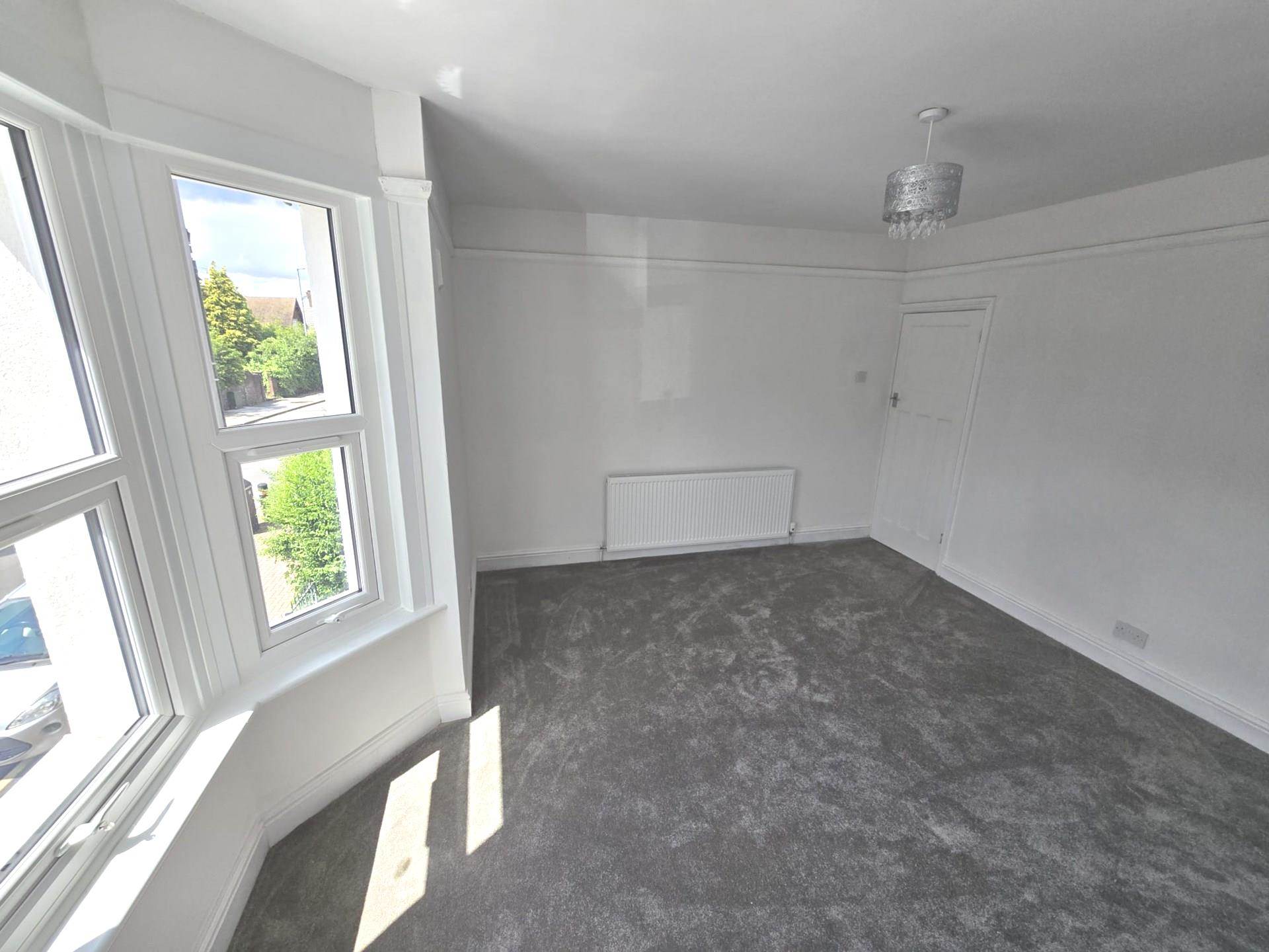 Old Bedford Road, Luton, Image 3