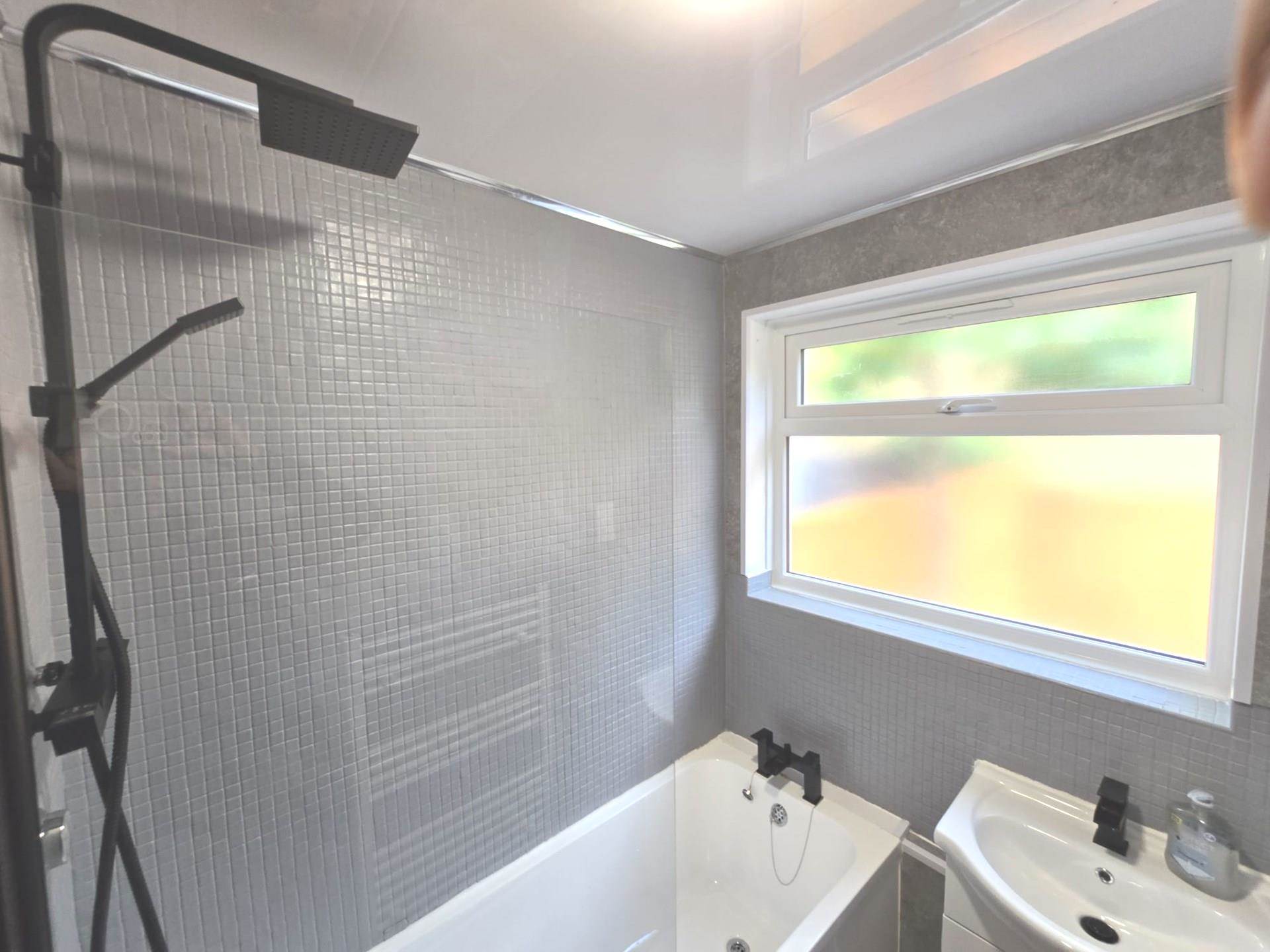 Old Bedford Road, Luton, Image 5