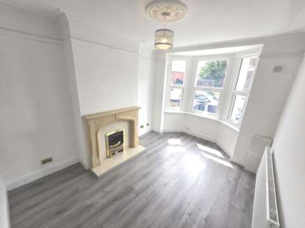 Old Bedford Road, Luton, Image 2