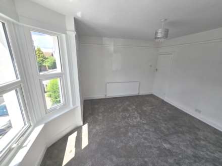 Old Bedford Road, Luton, Image 3