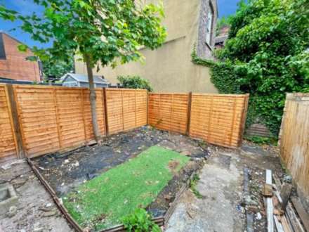 Old Bedford Road, Luton, Image 8