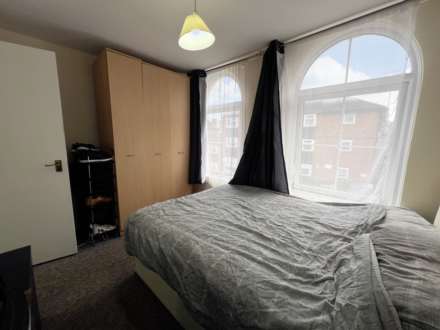 Cardigan Gardens, Cardigan Street, Luton, Image 5