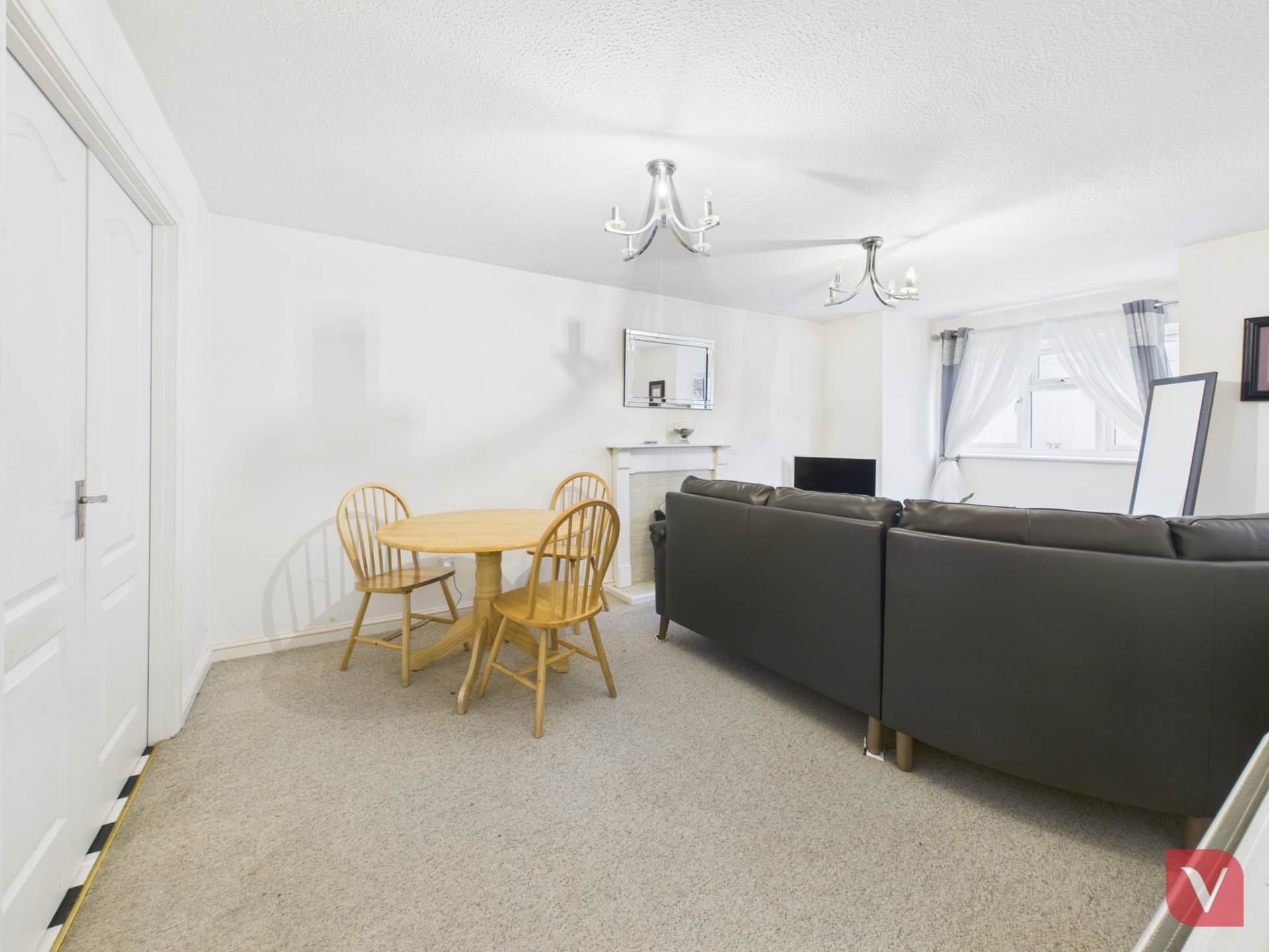 Larkspur Gardens, Luton, Image 2