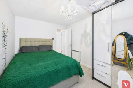 Larkspur Gardens, Luton, Image 3