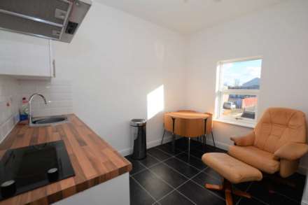 Montagu Street, Kettering, Image 3