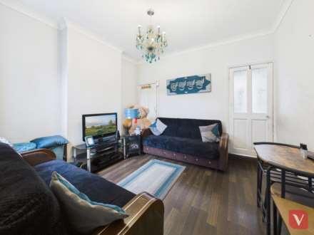 Oak Road, Luton, Image 9