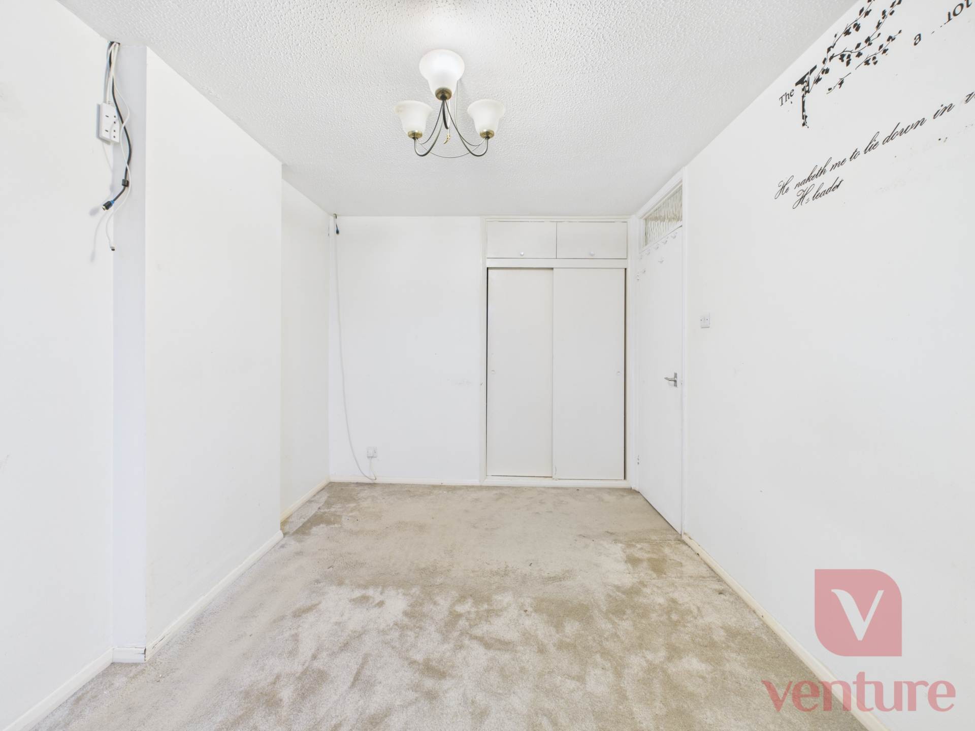 Petersham Close, Newport Pagnell, Image 10