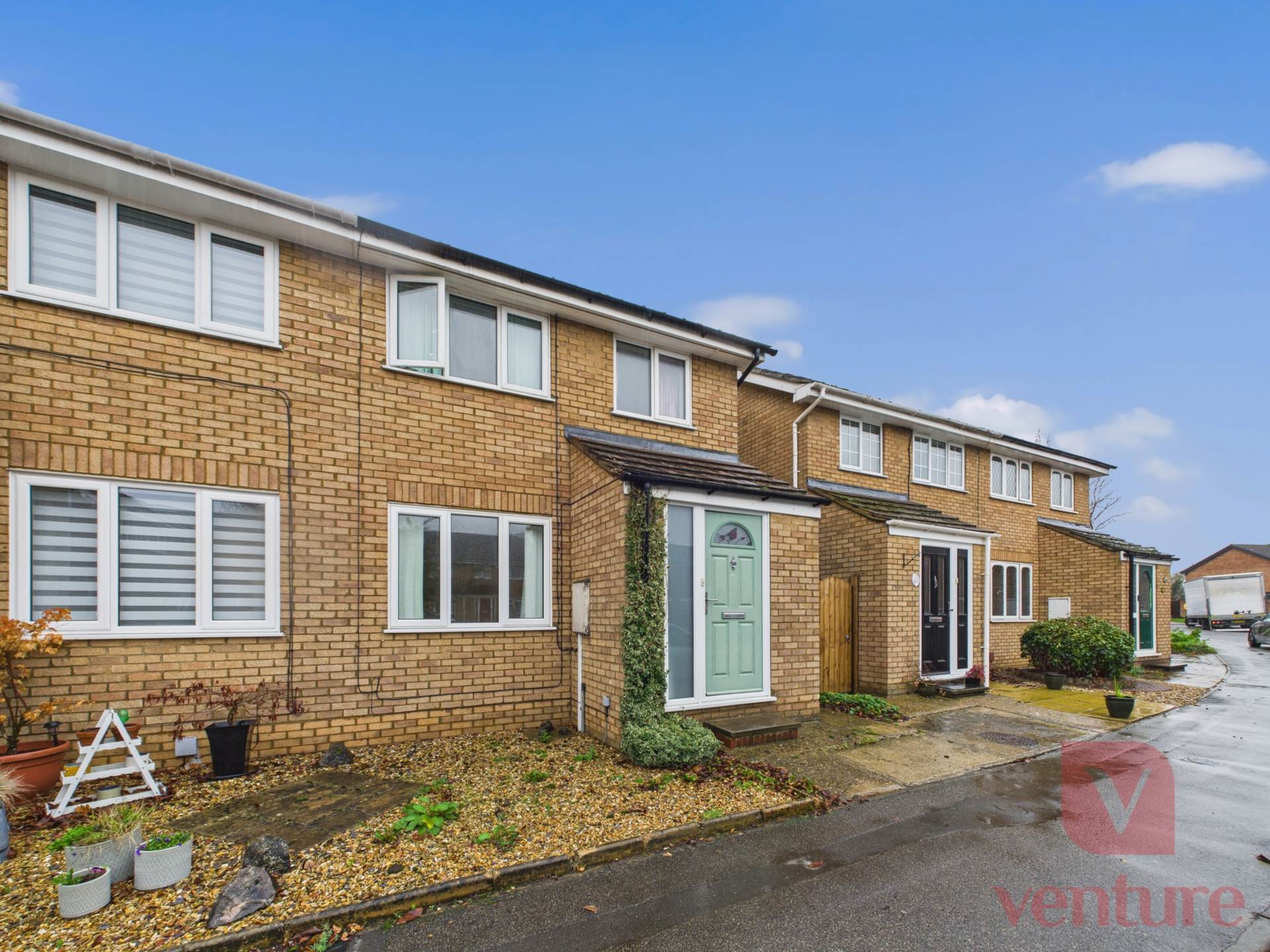 Petersham Close, Newport Pagnell, Image 15