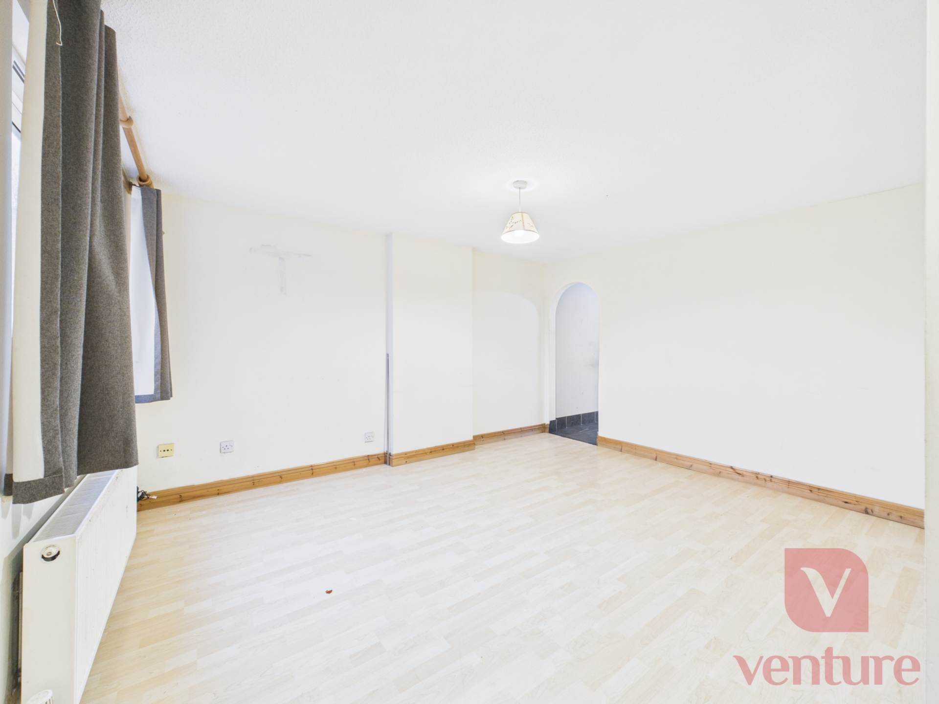 Petersham Close, Newport Pagnell, Image 4