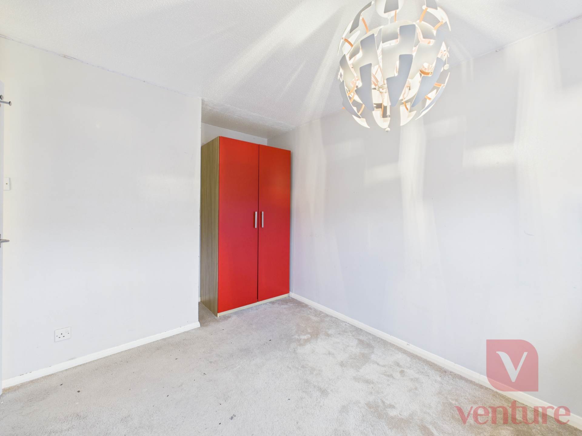 Petersham Close, Newport Pagnell, Image 8