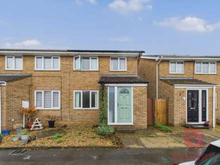 Petersham Close, Newport Pagnell, Image 1