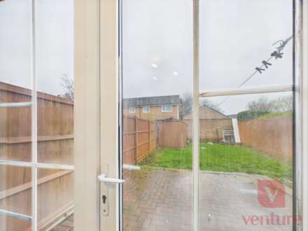Petersham Close, Newport Pagnell, Image 14