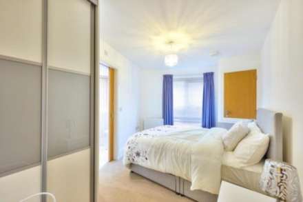 Bowling Green Close, Bletchley, Image 6