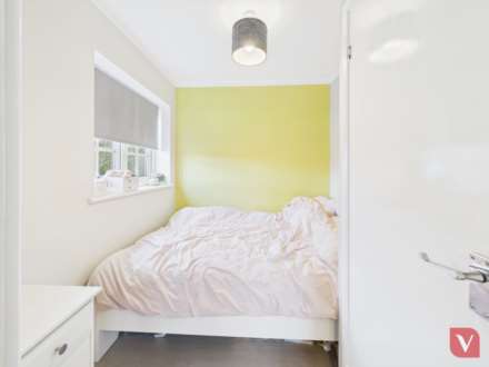 Celandine Drive, Luton, Image 6