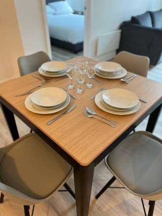 Calibra court, Luton, Image 2