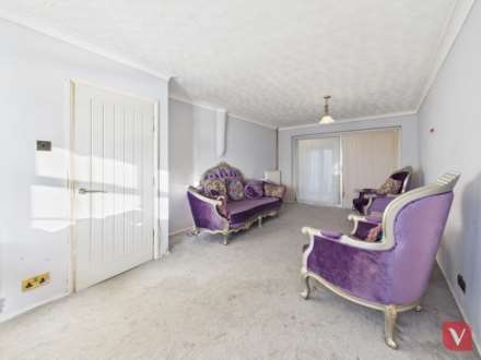 Leagrave High Street, Luton, Image 5