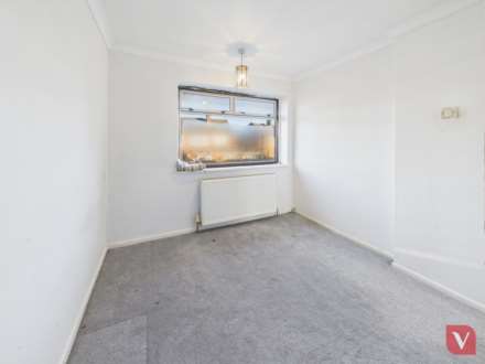 Leagrave High Street, Luton, Image 8