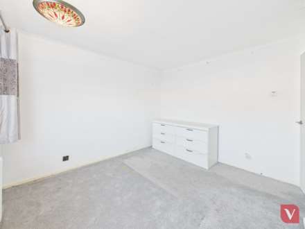 Leagrave High Street, Luton, Image 9