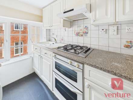 Silver Street, Newport Pagnell, Image 12