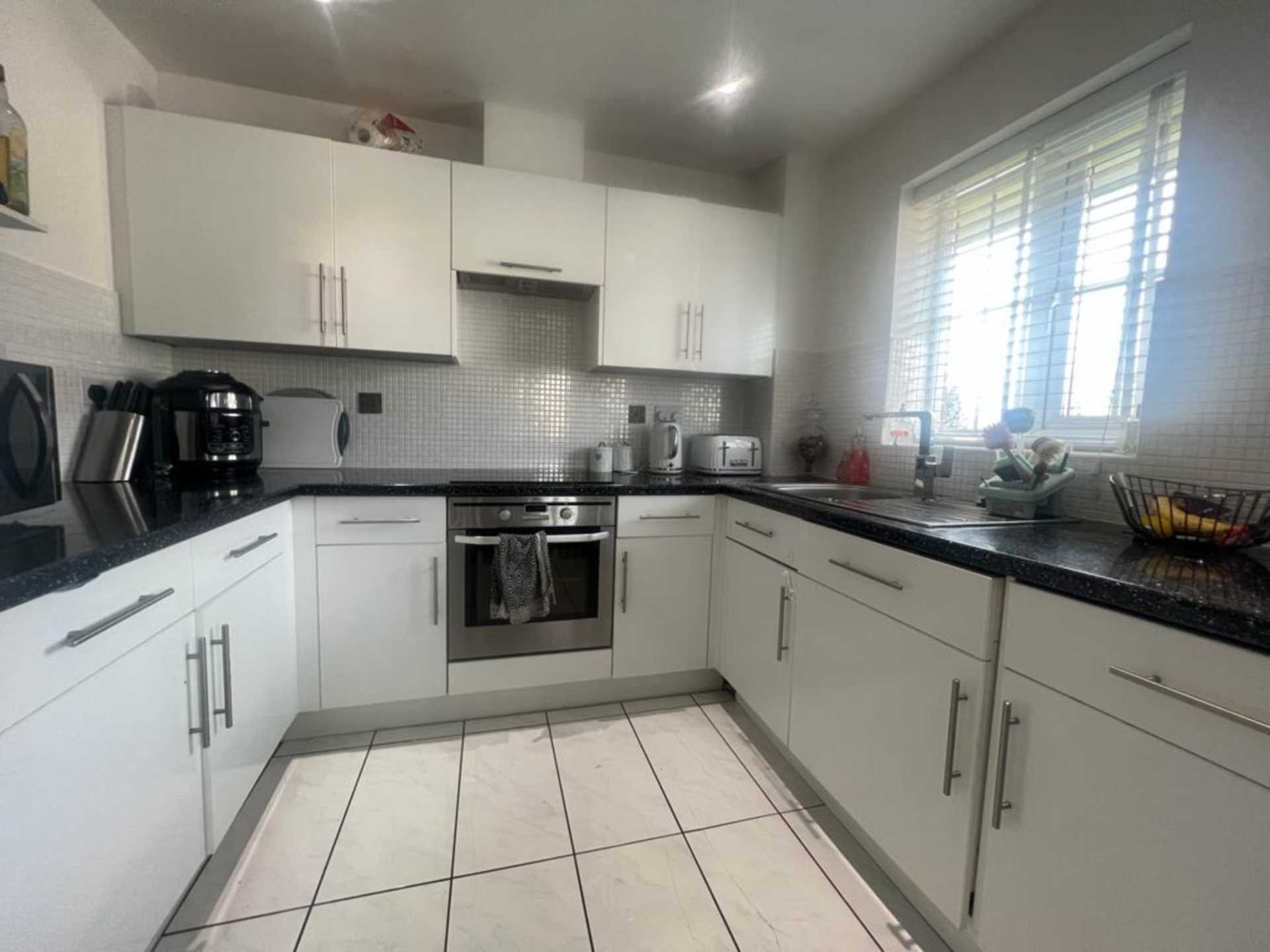 Kiln Way, Dunstable, Image 10