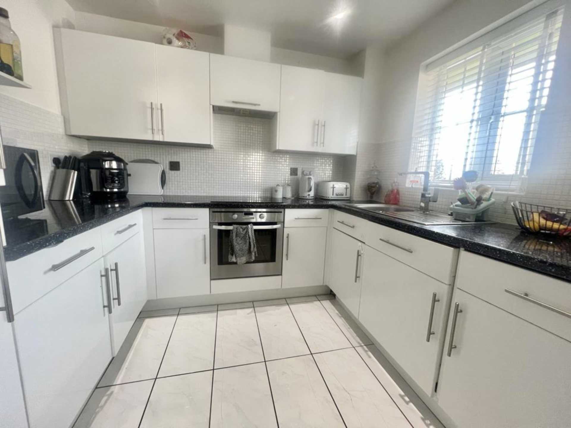 Kiln Way, Dunstable, Image 3