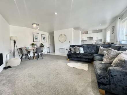 Kiln Way, Dunstable, Image 2