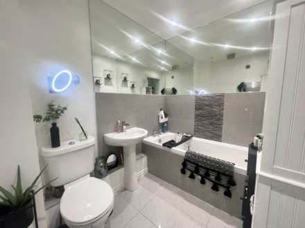 Kiln Way, Dunstable, Image 8