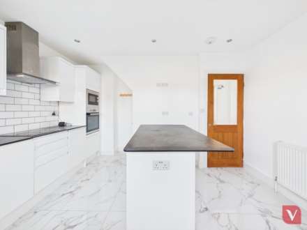 Whitefield Avenue, Luton, Image 10