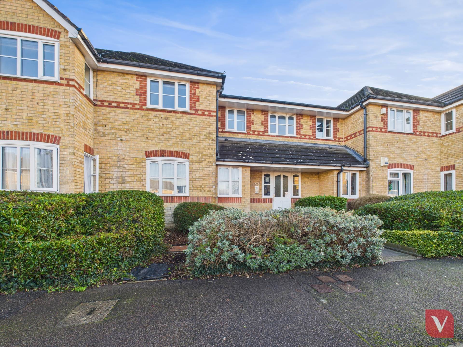 Larkspur Gardens, Luton, Image 1