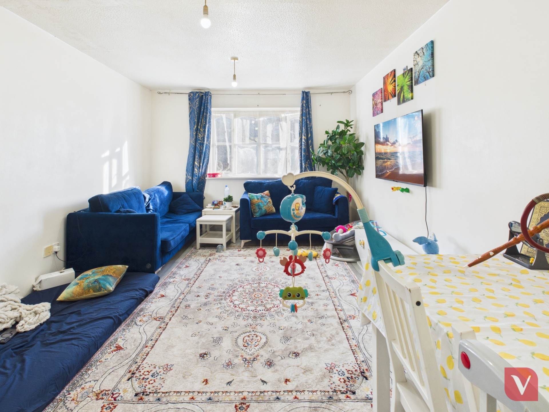 Larkspur Gardens, Luton, Image 4