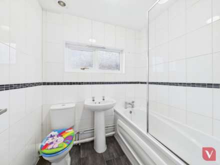 Kensington Drive, Great Holm, Image 15