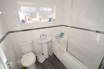 Kensington Drive, Great Holm, Image 3