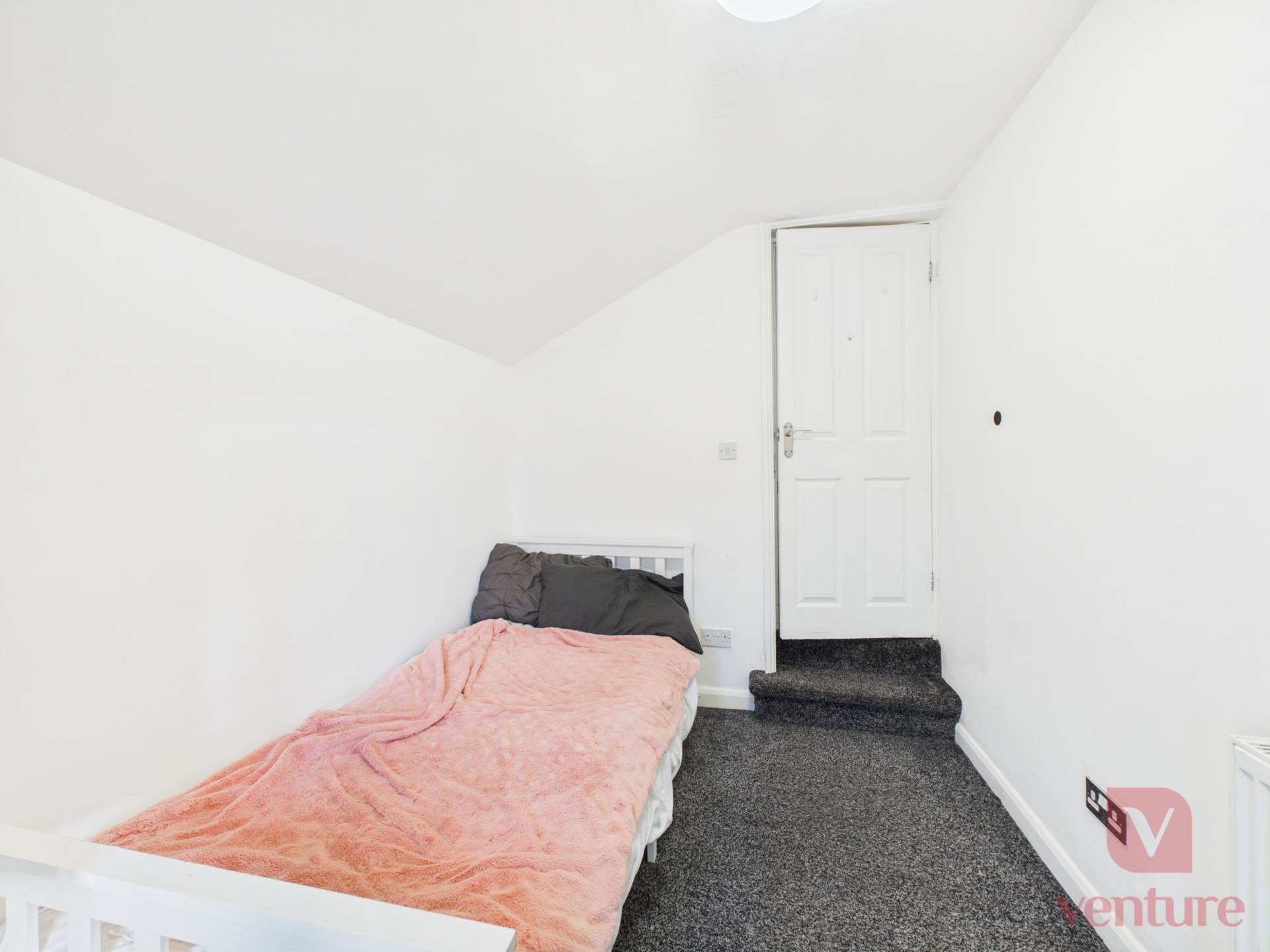 Ridgmount Street, Bedford, Image 16